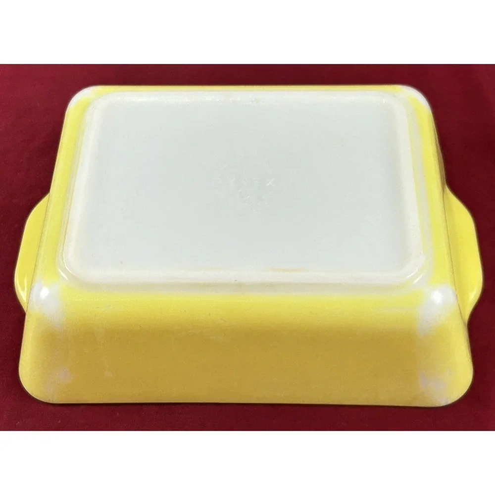 Vintage PYREX Sunny Lemon Yellow Casserole Refrigerator Dish #0503 USA SEE DESCR